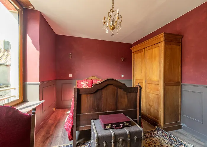 La Maison Des Sorciers - Insolite A